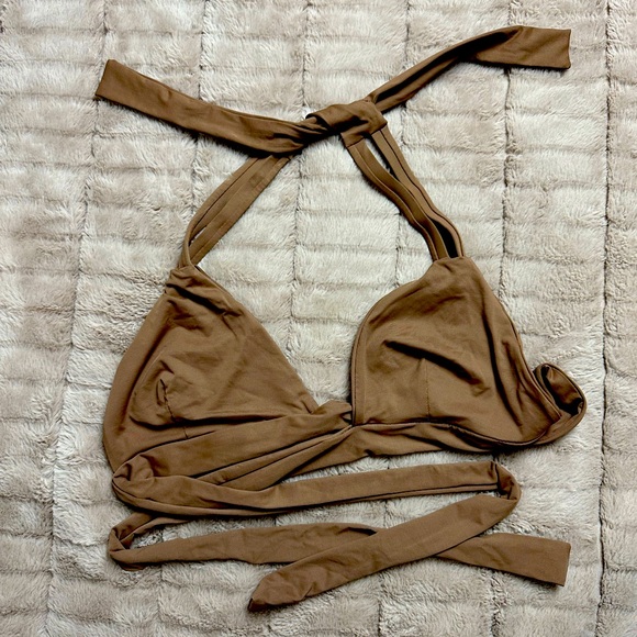 Vitamin A Tie-up Bikini Top Large - Picture 2 of 4